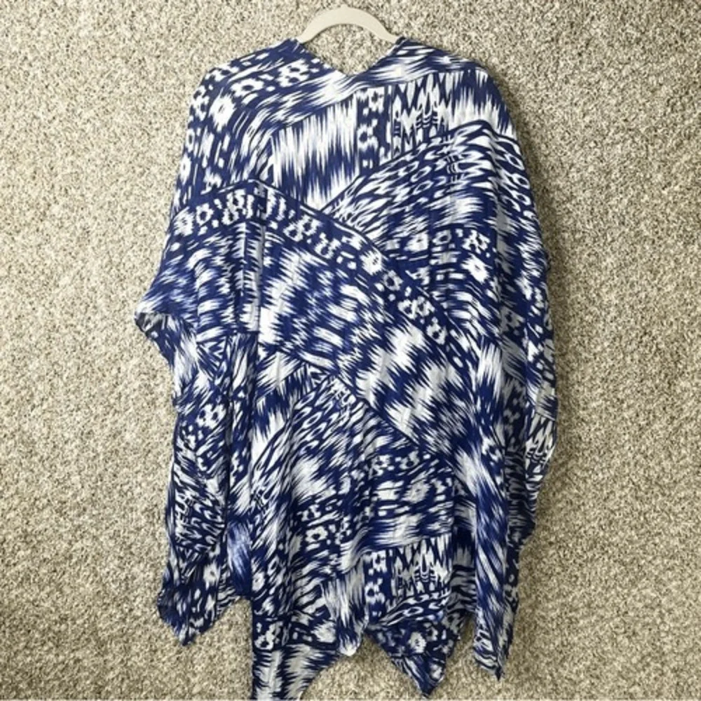 Michael Stars Blue and White‎ Printed Coverup Wrap